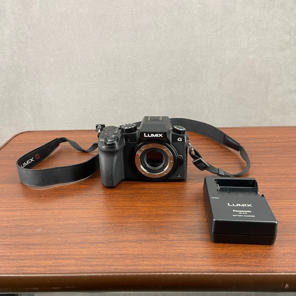 Panasonic Lumix G7 DMC-G7 16MP Mirrorless Camera Body w/ Charger & 128GB SD